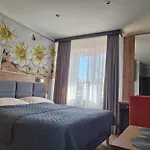 Gosciniec Pod Polna Roza مينززدرويه